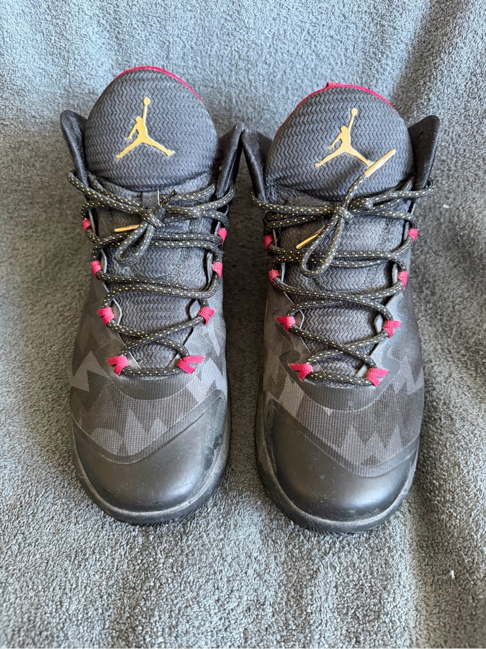 Air Jordan Super.Fly 3 "Christmas" edition (Style Code: 718449-025 size 11.5
